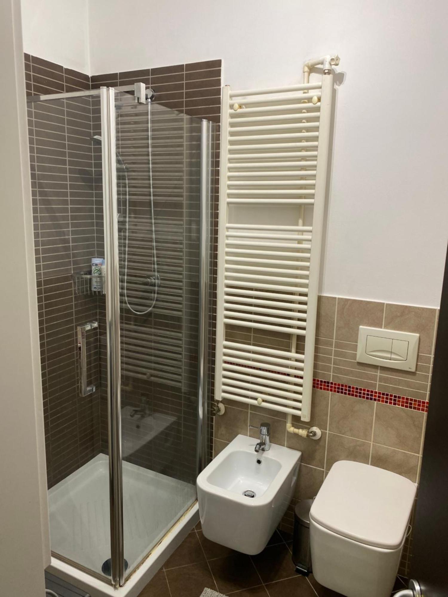 Royal Suite Unirii-2 Bdr Apartment Бухарест Экстерьер фото