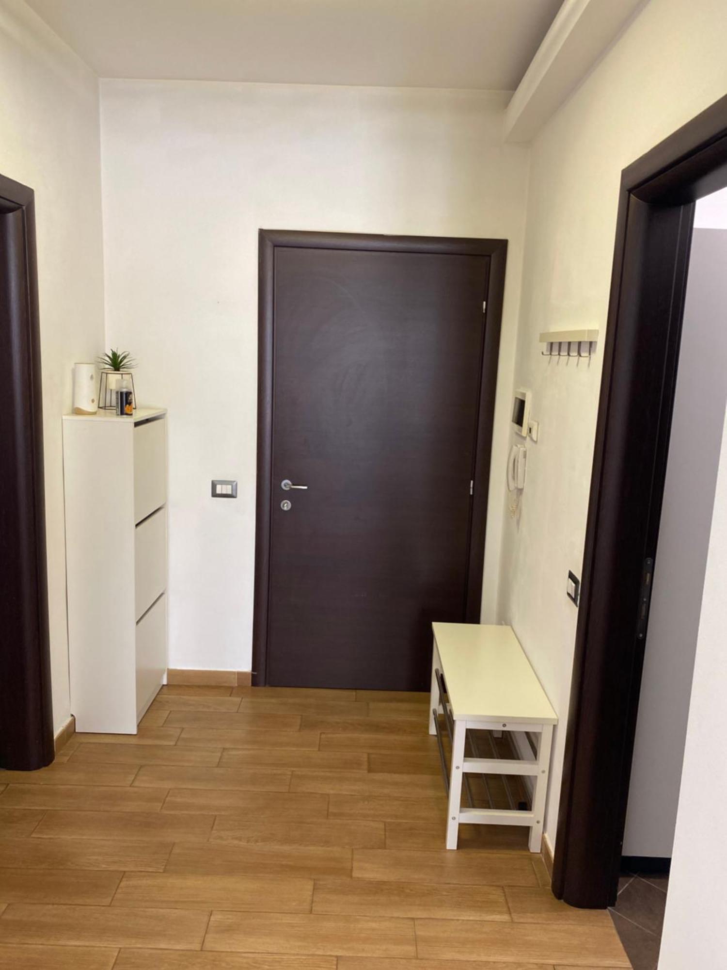 Royal Suite Unirii-2 Bdr Apartment Бухарест Экстерьер фото