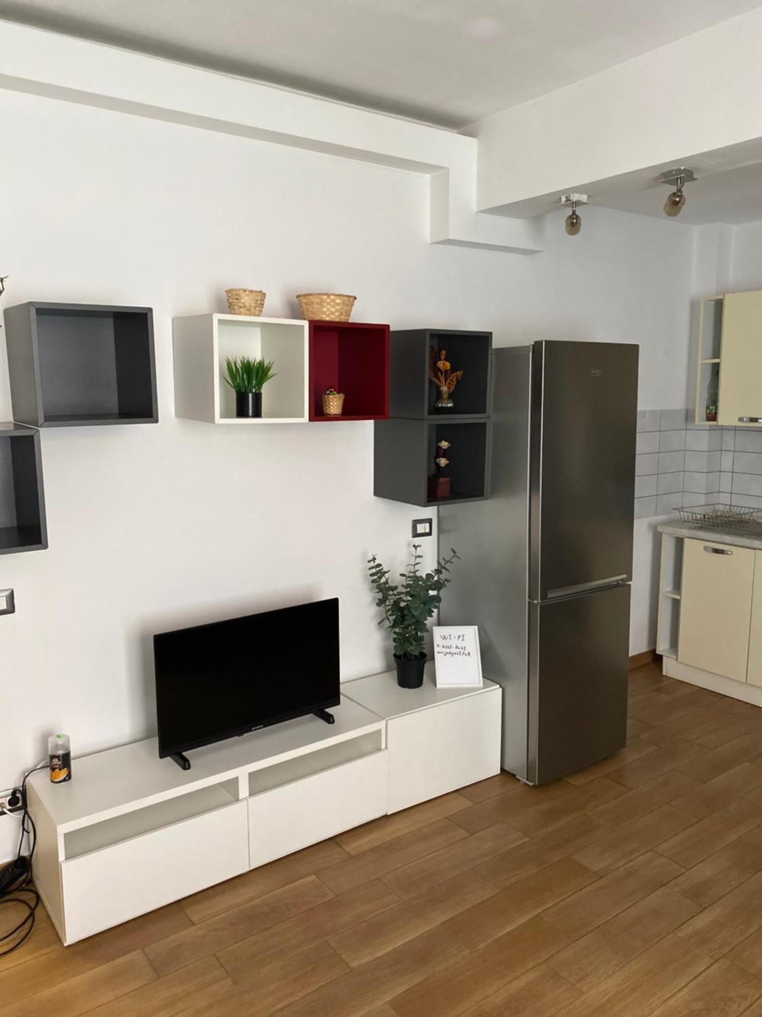 Royal Suite Unirii-2 Bdr Apartment Бухарест Экстерьер фото